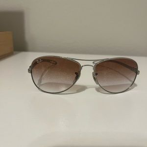 Rayban 8301. Aviators.